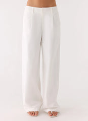 Emilia Pant - White
