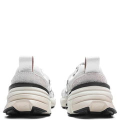 Women's V2K Run - Summit White/Chrome/White/Light Orewood Brown