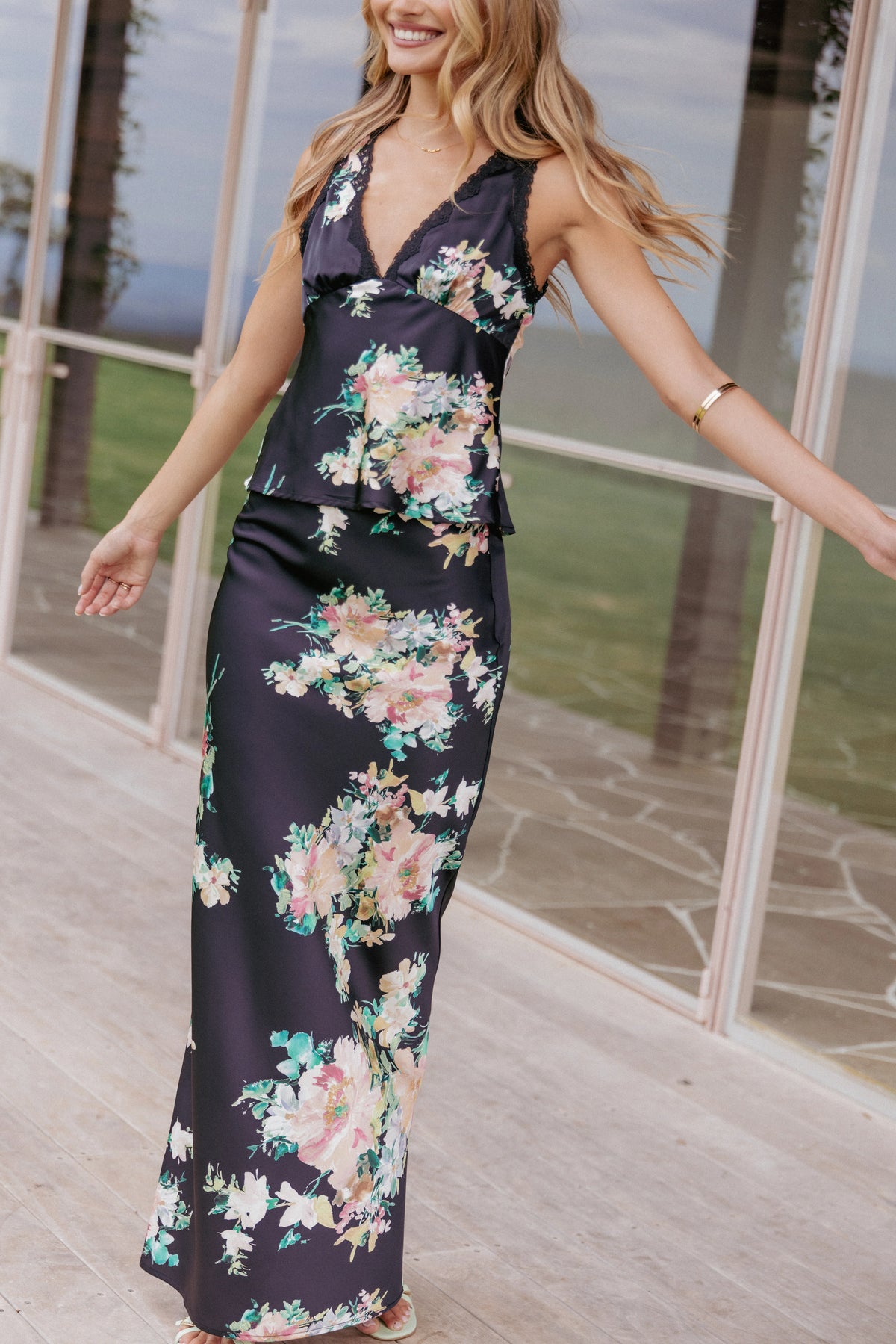 Velman Skirt - Black Floral